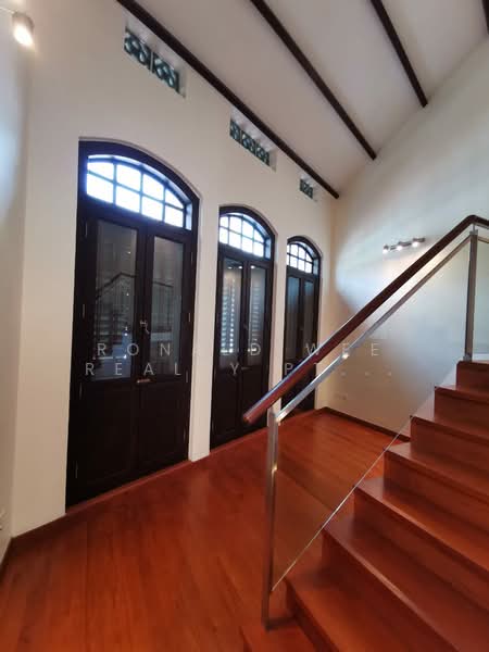 Emerald Hill Conservation Area, Saunders Road, 3 Bedrooms, 3,400 sqft, Conservation House For Rent, by RUTH, 500163312 - Entrance - PropertyGuru.com.sg