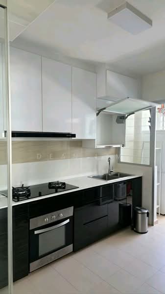 502D Yishun Street 51, 502D Yishun Street 51, 3 Bedrooms, 990 sqft, HDB Flat For Sale, by Dean Lim, 500163313 - Kitchen - PropertyGuru.com.sg