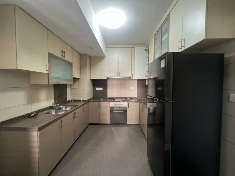 Ocean Park, 520 East Coast Road, 3 Bedrooms, 2,110 sqft, Condominium For Rent, by Ally Khoo, 500163338 - Kitchen - PropertyGuru.com.sg