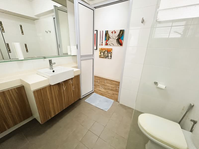 420 Clementi Avenue 1, 420 Clementi Avenue 1, 3 Bedrooms, 1,033 sqft, HDB Flat For Sale, by Tan Hui Neo Veronica, 500163339 - Bathroom - PropertyGuru.com.sg