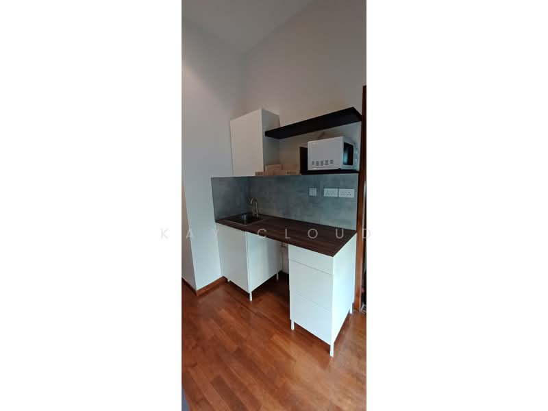 Upper Paya Lebar Road Studio Near Bartley MRT, , Studio, 480 sqft, Apartment For Rent, by Kay Cloud, 500163352 - Kitchen - PropertyGuru.com.sg