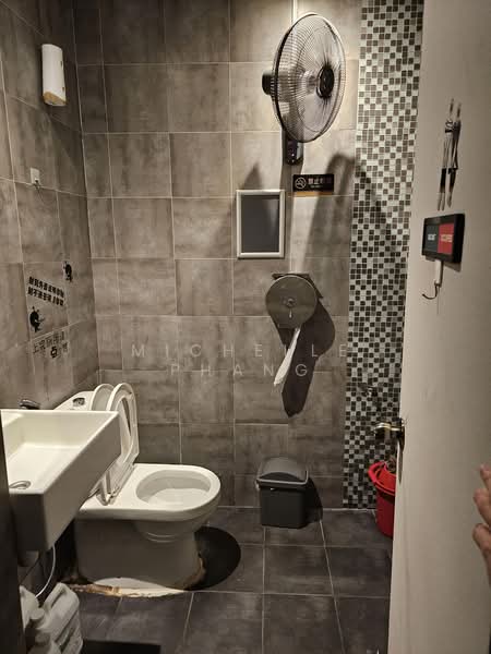 Circular Road, CIRCULAR ROAD, 975 sqft, Shop / Shophouse For Rent, by Michelle Phang, 500163354 - Bathroom - CommercialGuru.com.sg