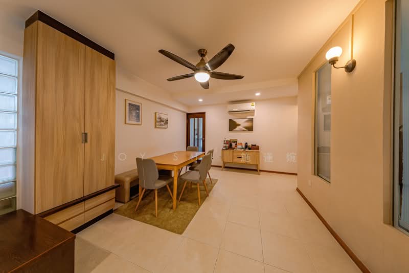 176C Edgefield Plains, 176C Edgefield Plains, 3 Bedrooms, 1,184 sqft, HDB Flat For Sale, by Joy Shi 施谨婉, 500163357 - Dining Room - PropertyGuru.com.sg