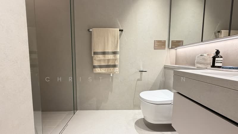 999 Years! Mixed Development Where Price Meets Potential! Door Step to MRT!, , 1 Bedroom, 495 sqft, Condominium For Sale, by Christine Chin, 500163364 - Bathroom - PropertyGuru.com.sg