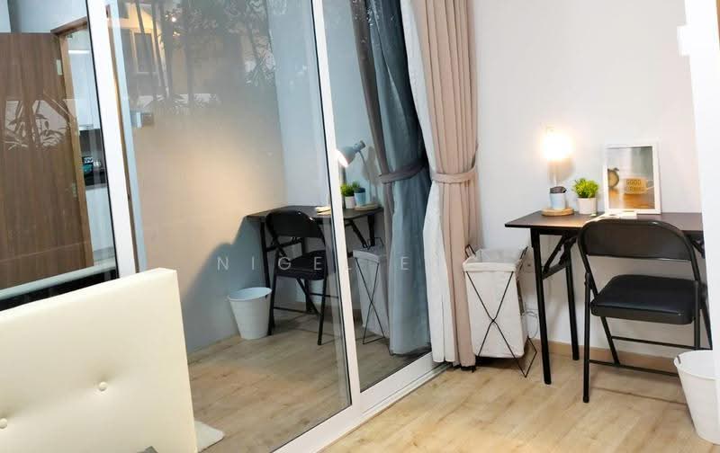 SeaSuites, 252 Pasir Panjang Road, Buona Vista / West Coast / Clementi New Town, Room Rental, 120 sqft, Apartment For Rent, by Nigel Eng, 500163375 - Study - PropertyGuru.com.sg