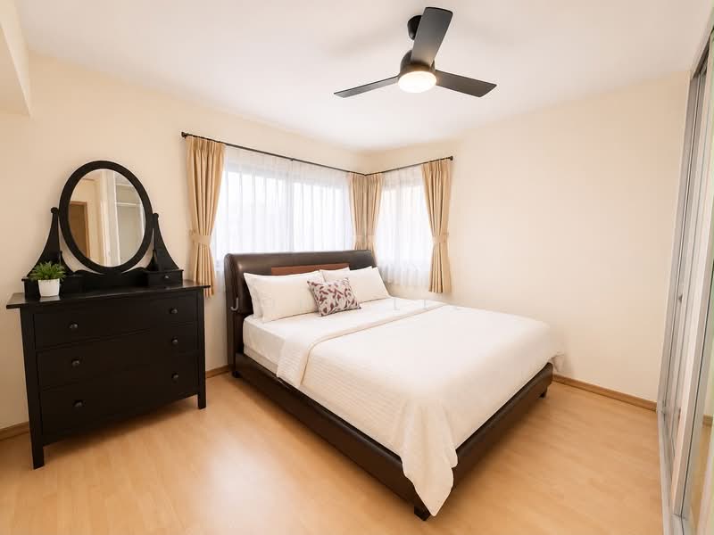 654A Jurong West Street 61, 654A Jurong West Street 61, 3 Bedrooms, 1,184 sqft, HDB Flat For Sale, by John Lee, 500163382 - Bedroom - PropertyGuru.com.sg