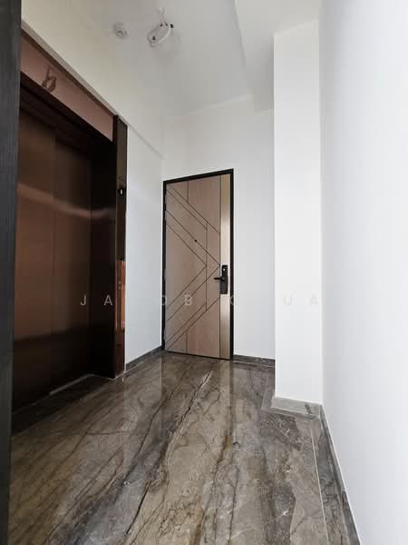 Perfect Ten, 323 Bukit Timah Road, 2 Bedrooms, 786 sqft, Condominium For Sale, by Jacob Chua, 500163400 - Entrance - PropertyGuru.com.sg