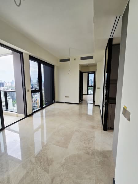 Perfect Ten, 323 Bukit Timah Road, 2 Bedrooms, 786 sqft, Condominium For Sale, by Jacob Chua, 500163400 - Living Room - PropertyGuru.com.sg