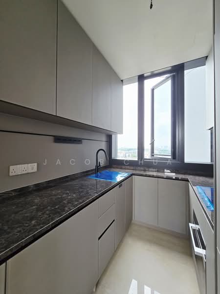 Perfect Ten, 323 Bukit Timah Road, 2 Bedrooms, 786 sqft, Condominium For Sale, by Jacob Chua, 500163400 - Kitchen - PropertyGuru.com.sg