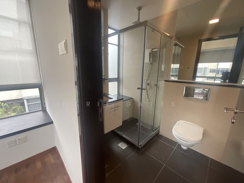 Freehold Penthouse, , 3 Bedrooms, 2,220 sqft, Condominium For Sale, by Marie Gates, 500163401 - Master Bathroom - PropertyGuru.com.sg