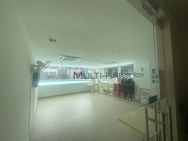 Freehold Penthouse, , 3 Bedrooms, 2,220 sqft, Condominium For Sale, by Marie Gates, 500163401 - Condo multi function room - PropertyGuru.com.sg