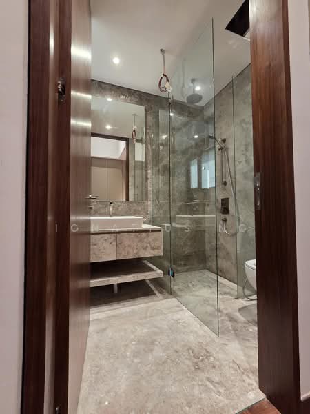 6 Robin Drive, , 3 Bedrooms, 1,873 sqft, Apartment For Sale, by Ignatius Ng, 500163405 - Bathroom - PropertyGuru.com.sg
