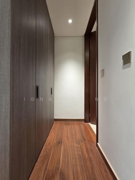 6 Robin Drive, , 3 Bedrooms, 1,873 sqft, Apartment For Sale, by Ignatius Ng, 500163405 - Corridor - PropertyGuru.com.sg