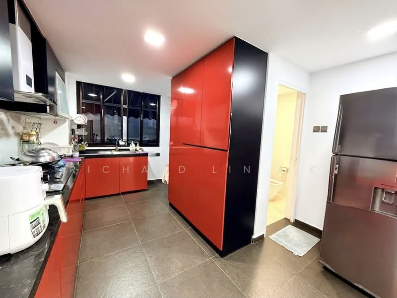 Elias Terrace, Elias Terrace, 5 Bedrooms, 2,500 sqft, Terraced House For Sale, by Richard Lin Z K, 500163407 - Kitchen - PropertyGuru.com.sg