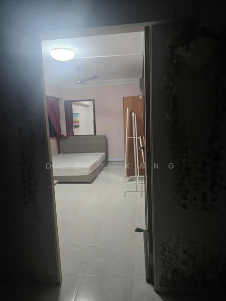631 Jurong West Street 65, 631 Jurong West Street 65, Room Rental, 200 sqft, HDB Flat For Rent, by Doris Kang, 500163408 - Bedroom - PropertyGuru.com.sg
