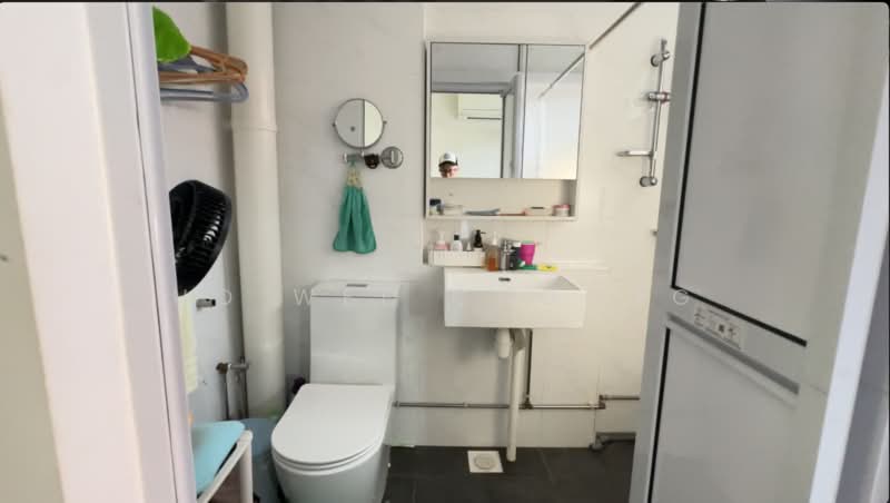 272 Bishan Street 24, 272 Bishan Street 24, 3 Bedrooms, 1,109 sqft, HDB Flat For Sale, by Ho Wee Choong, 500163409 - Bathroom - PropertyGuru.com.sg