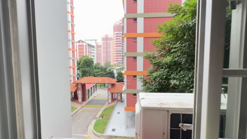 272 Bishan Street 24, 272 Bishan Street 24, 3 Bedrooms, 1,109 sqft, HDB Flat For Sale, by Ho Wee Choong, 500163409 - Exterior - PropertyGuru.com.sg