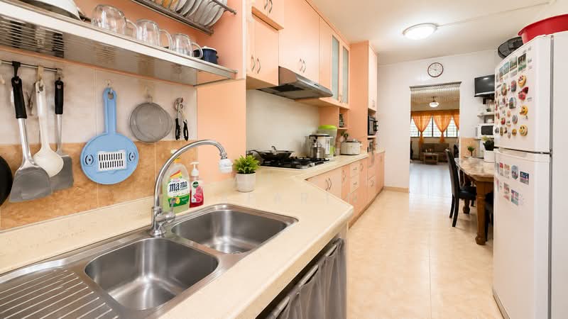 861 Yishun Avenue 4, 861 Yishun Avenue 4, 3 Bedrooms, 1,130 sqft, HDB Flat For Sale, by Nizam Adli Saparin, 500163411 - Kitchen - PropertyGuru.com.sg