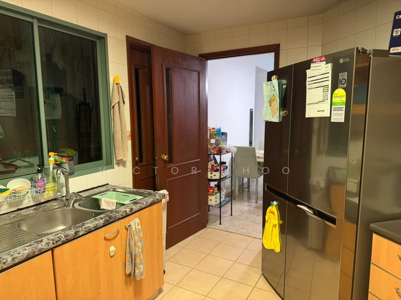 Yew Mei Green, 56 Choa Chu Kang North 6, 3 Bedrooms, 1,292 sqft, Executive Condominium For Rent, by Victor Khoo, 500163427 - Kitchen - PropertyGuru.com.sg