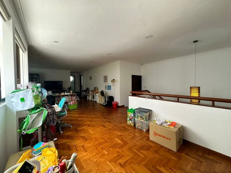⭐ FREEHOLD BUNGALOW · CLOSE TO 10,000 SQFT LAND · POOL · PARKS 3 CARS, Sixth Avenue, Jalan Haji Alias, Coronation Road West, Namly Drive, Jalan Lim Tai See, Holland Road, Bukit Timah, Hwa Chong Vicinity, 5 Bedrooms, 9,750 sqft, Bungalow House For Sale, by Daniel Tay, 500163431 - PropertyGuru.com.sg