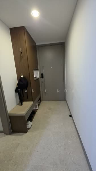 Stratum, 86 Elias Road, 4 Bedrooms, 1,475 sqft, Condominium For Sale, by Tan Linda, 500163434 - Entrance - PropertyGuru.com.sg
