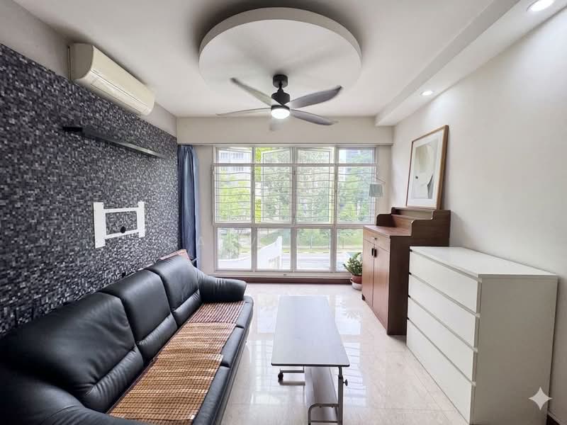 La Casa, 50 Woodlands Drive 16, 3 Bedrooms, 1,141 sqft, Condominium For Sale, by Calvin Ng, 500163437 - Living Room - PropertyGuru.com.sg