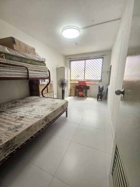 835 Jurong West Street 81, 835 Jurong West Street 81, 3 Bedrooms, 1,119 sqft, HDB Flat For Sale, by Ivy Lew, 500163463 - Bedroom - PropertyGuru.com.sg