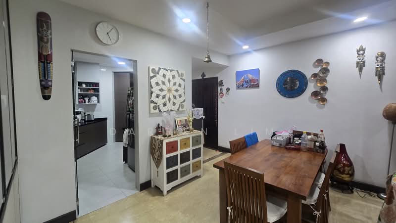 Parc Oasis, 39 Jurong East Avenue 1, 3 Bedrooms, 1,378 sqft, Condominium For Rent, by Darren Lim, 500163465 - Kitchen - PropertyGuru.com.sg