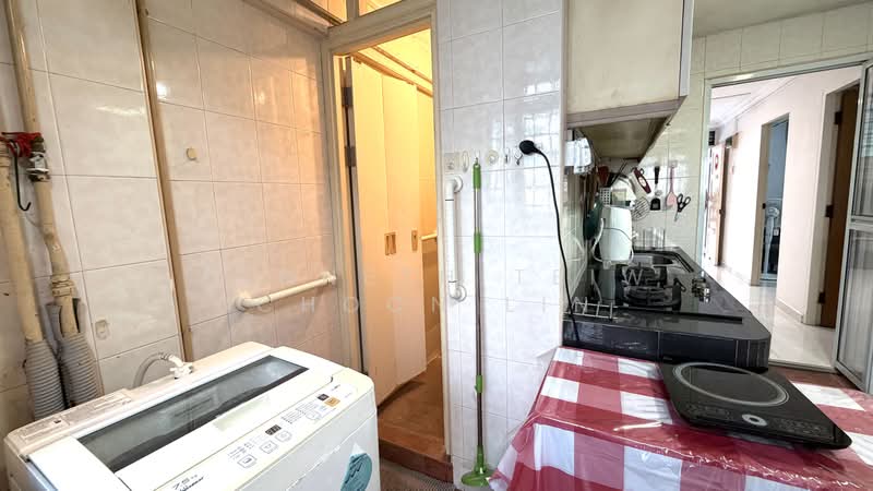 47 Lorong 6 Toa Payoh, 47 Lorong 6 Toa Payoh, 3 Bedrooms, 624 sqft, HDB Flat For Sale, by Kenneth Teiw Choon Lin, 500163467 - Kitchen - PropertyGuru.com.sg