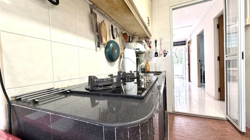 47 Lorong 6 Toa Payoh, 47 Lorong 6 Toa Payoh, 3 Bedrooms, 624 sqft, HDB Flat For Sale, by Kenneth Teiw Choon Lin, 500163467 - Kitchen - PropertyGuru.com.sg