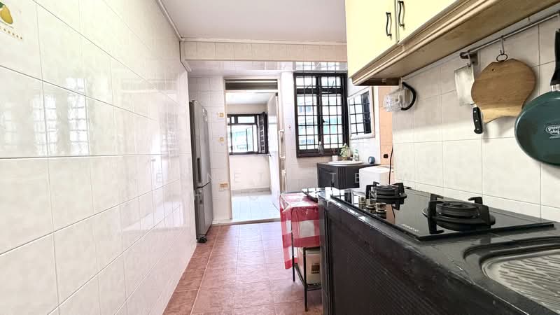 47 Lorong 6 Toa Payoh, 47 Lorong 6 Toa Payoh, 3 Bedrooms, 624 sqft, HDB Flat For Sale, by Kenneth Teiw Choon Lin, 500163467 - Kitchen - PropertyGuru.com.sg