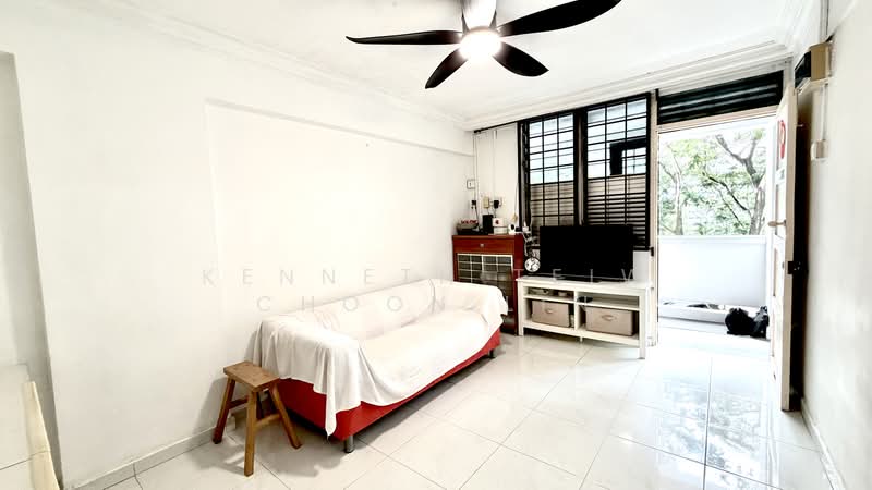 47 Lorong 6 Toa Payoh, 47 Lorong 6 Toa Payoh, 3 Bedrooms, 624 sqft, HDB Flat For Sale, by Kenneth Teiw Choon Lin, 500163467 - Living Room - PropertyGuru.com.sg