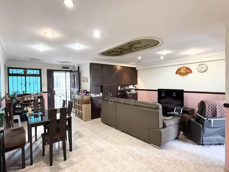 667B Jurong West Street 65, 667B Jurong West Street 65, 3 Bedrooms, 1,184 sqft, HDB Flat For Sale, by Ong Chin Chuaan (Roy), 500163478 - Living Room - PropertyGuru.com.sg