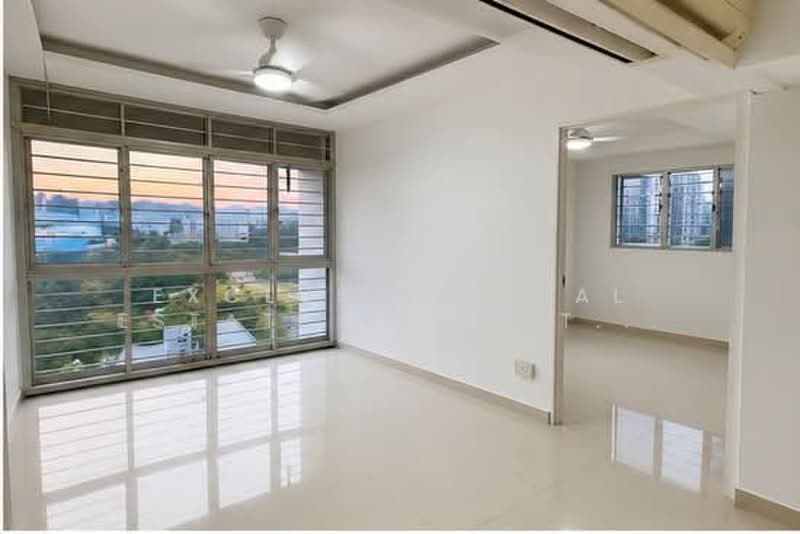 D02 Ideal Home for SGH Nurses! Walk to Outram MRT, , 4 Bedrooms, 1,270 sqft, Apartment For Rent, by ARTHUR, 500163479 - Living Room - PropertyGuru.com.sg