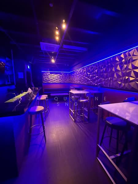 BOAT QUAY CONSERVATION AREA, 63 Boat Quay, 2,400 sqft, Shop / Shophouse For Rent, by Jacqueline Sng, 500163494 - Interior - CommercialGuru.com.sg