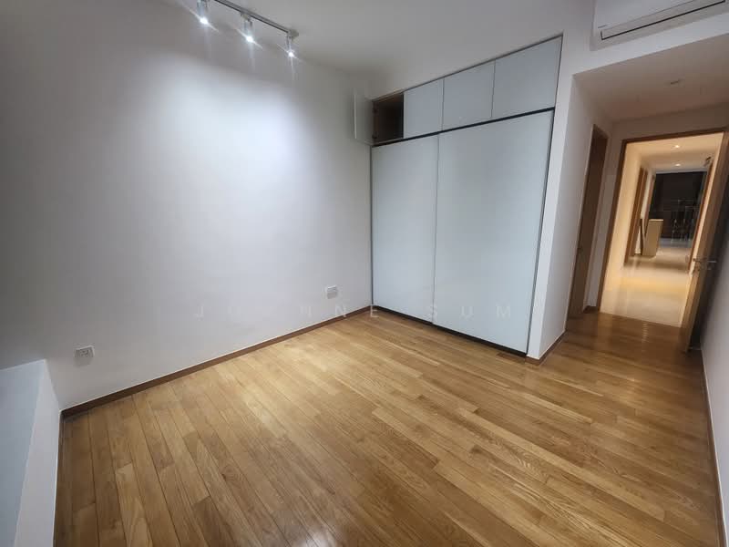 Buckley Classique, 11 Buckley Road, 3 Bedrooms, 1,410 sqft, Condominium For Rent, by Joanne Sum, 500163510 - Master bedroom  - PropertyGuru.com.sg