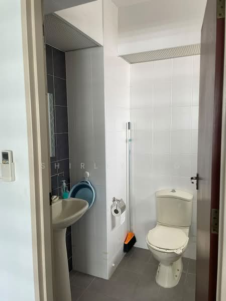 18A Holland Drive, 18A Holland Drive, Room Rental, 160 sqft, HDB Flat For Rent, by Shirley Ang, 500163525 - Bathroom - PropertyGuru.com.sg