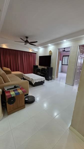723 Jurong West Avenue 5, 723 Jurong West Avenue 5, 4 Bedrooms, 1,302 sqft, HDB Flat For Sale, by Yvonne Chua, 500163527 - Living Room - PropertyGuru.com.sg