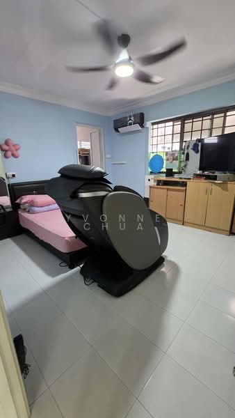 723 Jurong West Avenue 5, 723 Jurong West Avenue 5, 4 Bedrooms, 1,302 sqft, HDB Flat For Sale, by Yvonne Chua, 500163527 - Bedroom - PropertyGuru.com.sg