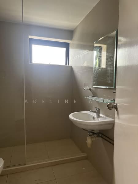 Bayshore Park, 50 Bayshore Road, 3 Bedrooms, 1,292 sqft, Condominium For Sale, by Adeline Ang, 500163531 - Bathroom - PropertyGuru.com.sg