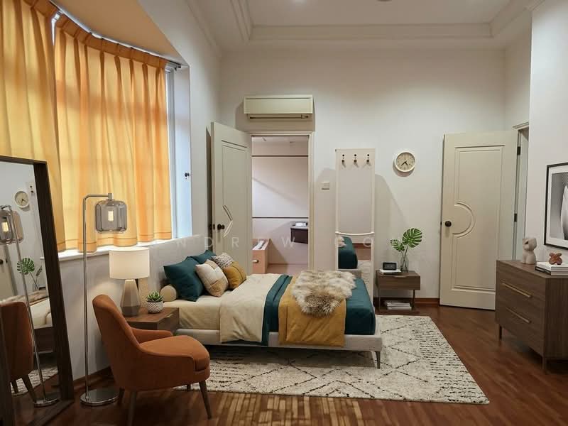 ⭐️LAST OFFER $4.XXM⭐️250M MALL⭐️SIGLAP⭐️近期笋盘⭐️, AA REBUILD POTENTIAL | ATTRACTIVE ENTRY | GOOD SIZE CORNER TERRACE, 4 Bedrooms, 2,500 sqft, Corner Terrace For Sale, by Andrew Goh, 500163552 - Bedroom - PropertyGuru.com.sg