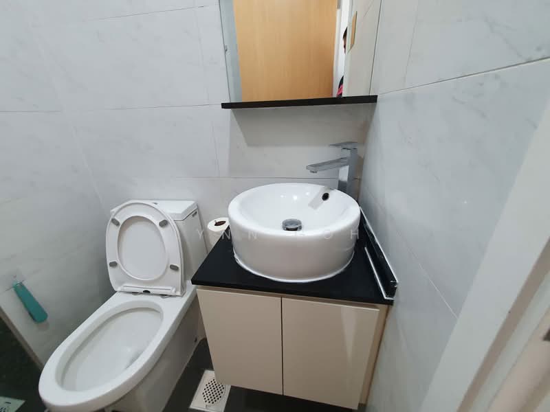 Loft@Holland, 151 Holland Road, Studio, 323 sqft, Condominium For Rent, by Lynn Goh, 500163553 - Bathroom - PropertyGuru.com.sg