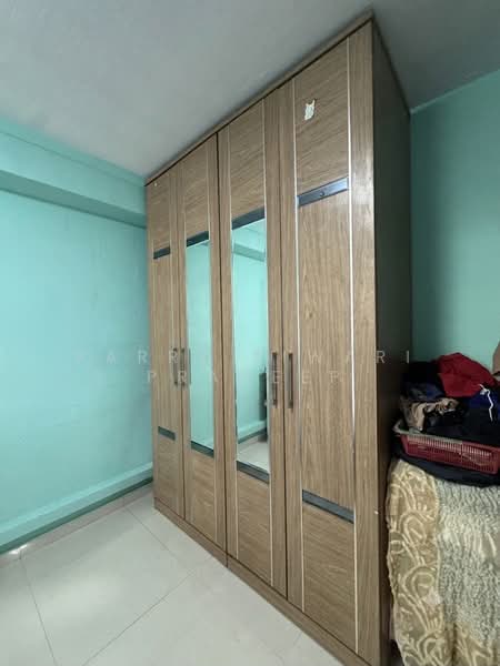 4 Ghim Moh Road, 4 Ghim Moh Road, 2 Bedrooms, 720 sqft, HDB Flat For Sale, by Parry Tiwari Pradeep, 500163555 - Bedroom - PropertyGuru.com.sg