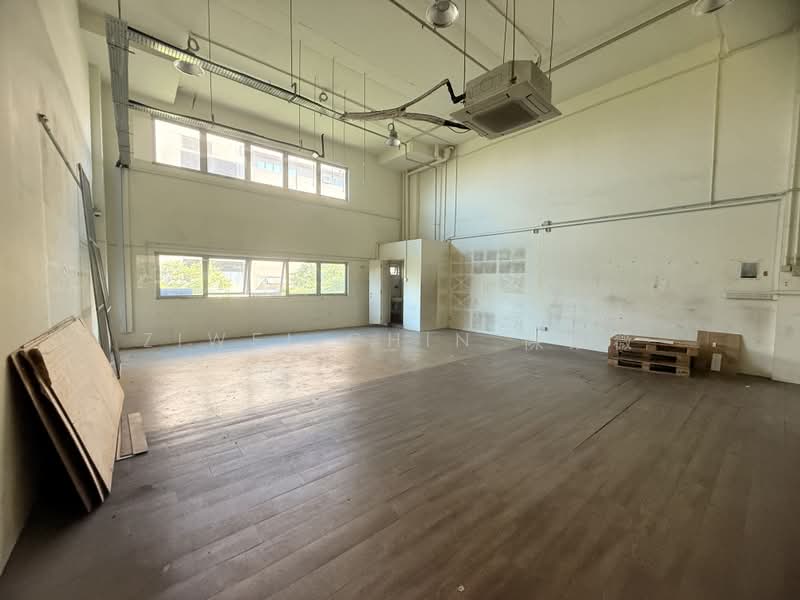 Pioneer Point, 5 Soon Lee Street, 1,066 sqft, Factory / Workshop (B2) For Sale, by Ziwei Chin 陳紫薇, 500163578 - Interior - CommercialGuru.com.sg