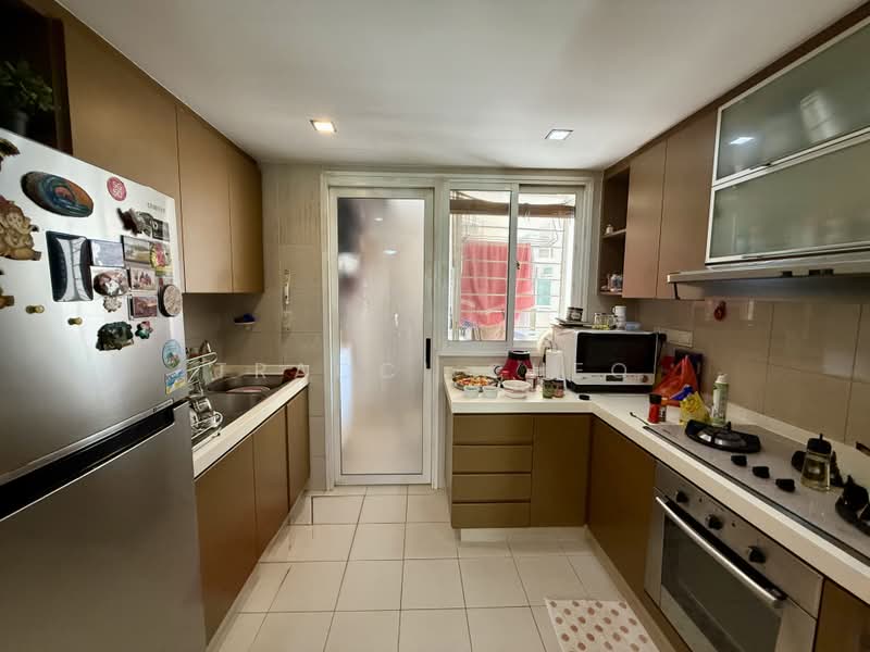 Savannah Condopark, 35 Simei Rise, 3 Bedrooms, 1,227 sqft, Condominium For Rent, by Tracci Cheo, 500163585 - Kitchen - PropertyGuru.com.sg