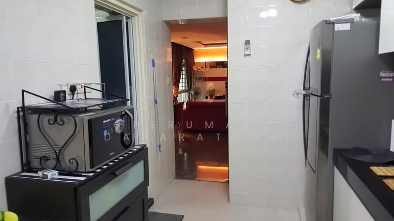 110C Punggol Field, 110C Punggol Field, 3 Bedrooms, 968 sqft, HDB Flat For Sale, by Perumal Dasarathan, 500163591 - Kitchen - PropertyGuru.com.sg