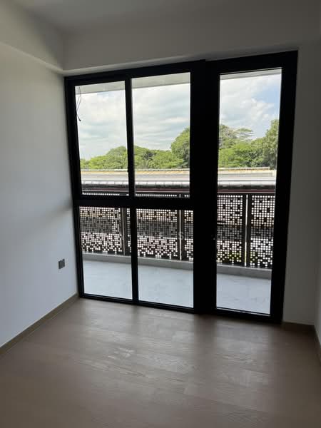 Sceneca Residence, Tanah Merah Kechil Link, 4 Bedrooms, 1,518 sqft, Condominium For Rent, by James ., 500163592 - Balcony - PropertyGuru.com.sg