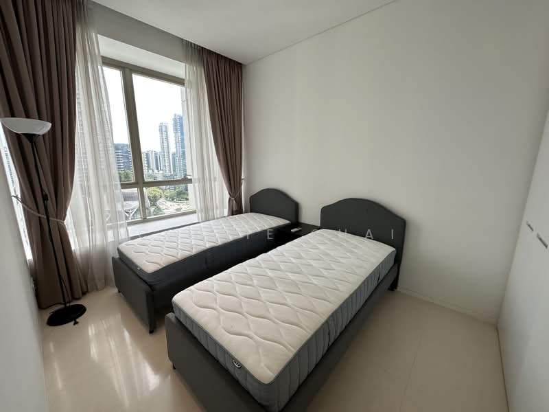 Scotts Square, 6 Scotts Road, 2 Bedrooms, 893 sqft, Condominium For Rent, by Connie Chai, 500163593 - Bedroom - PropertyGuru.com.sg