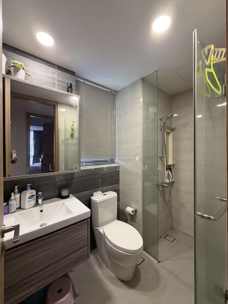 Coco Palms, 27 Pasir Ris Grove, 3 Bedrooms, 904 sqft, Condominium For Rent, by Lionel Mai, 500163594 - Bathroom - PropertyGuru.com.sg