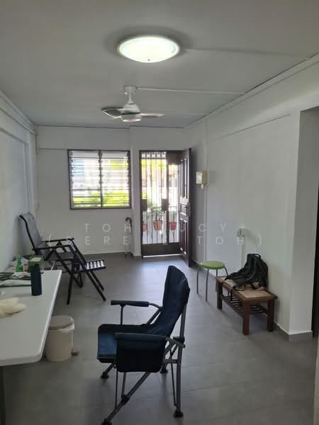 409 Bedok North Avenue 2, 409 Bedok North Avenue 2, Room Rental, 100 sqft, HDB Flat For Rent, by Toh Lucy (Serene Toh), 500163595 - Living Room - PropertyGuru.com.sg